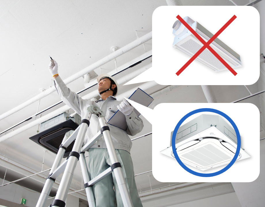 最適な空調機を見定めるRENOXIAのスタッフ